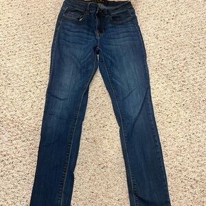 Indigo Rein jeans no holes and soft material